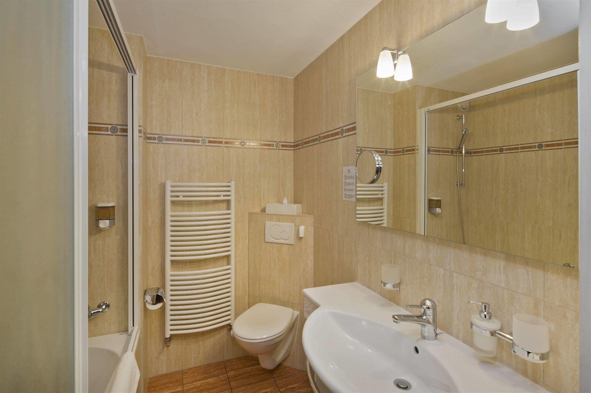 Hotel Antika 3*