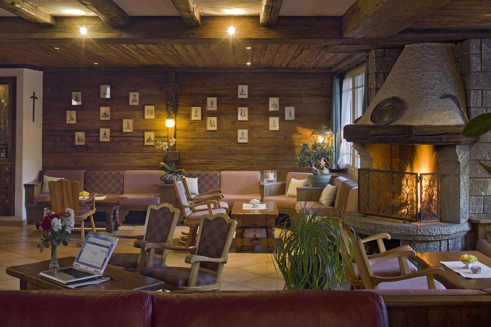 Antika Hotel 3*