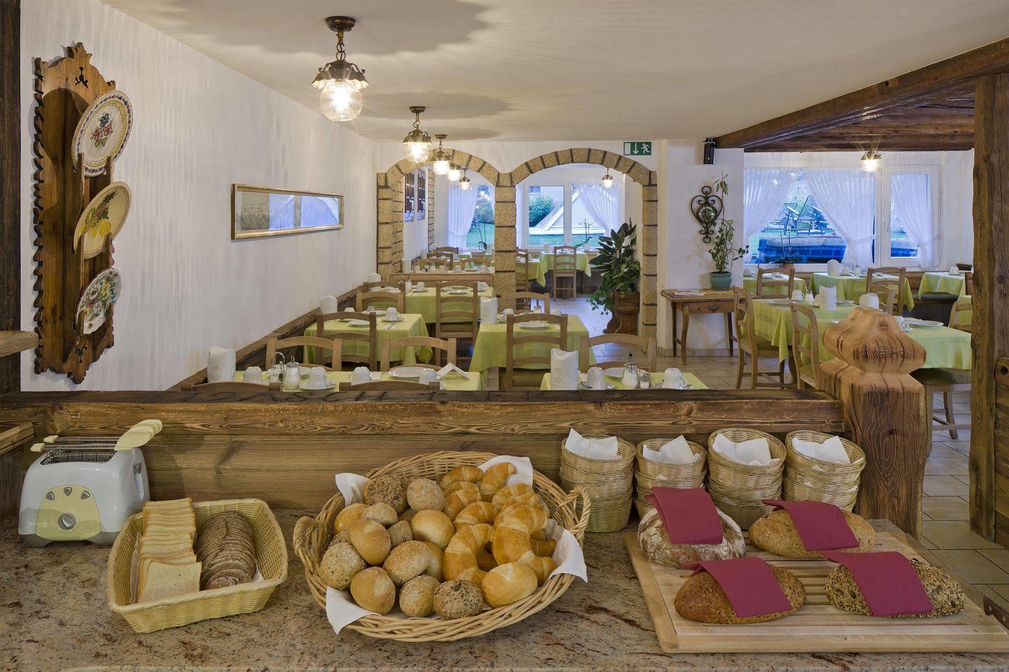 Antika Hotel